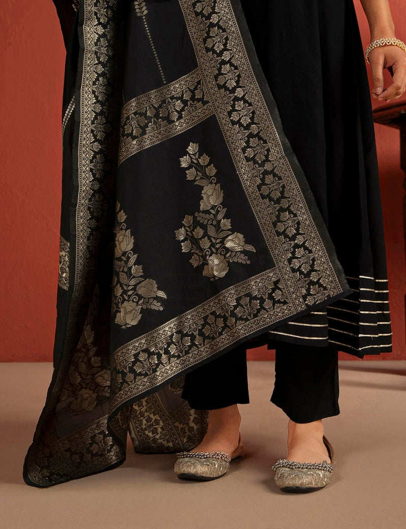 كاري طقم كورتا نسائي – ملابس مريحة يومية - Image 5